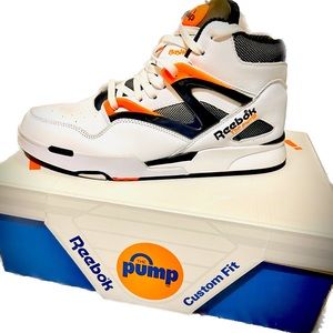 Never worn Reebok Pump Omni Zone II size 10.5. Still in box.